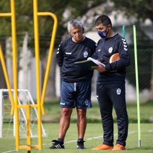 Refuerzos, la continuidad de algunos y los que no seguirán, según la lista que hizo Gorosito