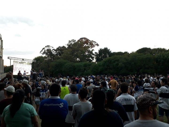 El Bosque hoy será una fiesta con la celebración de la gente en el “Juan Carmelo Zerillo”