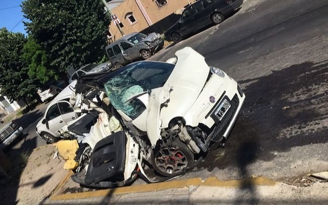 Cuatro muertos al ser embestidos por el tren