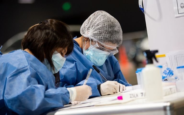 En La Plata, casi 1000 nuevos casos de coronavirus entre el 31 y Año Nuevo