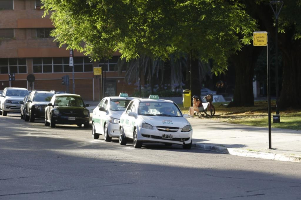 Hay 30% menos de taxis: por falta de renovación de coches