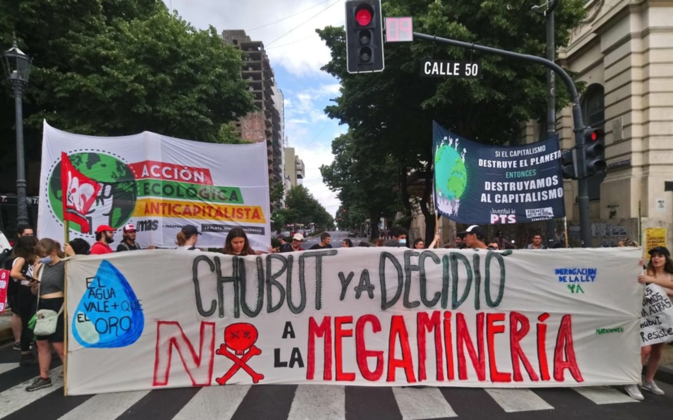 Después de los incidentes, la Legislatura de Chubut derogó la Ley Minera que votó la semana pasada