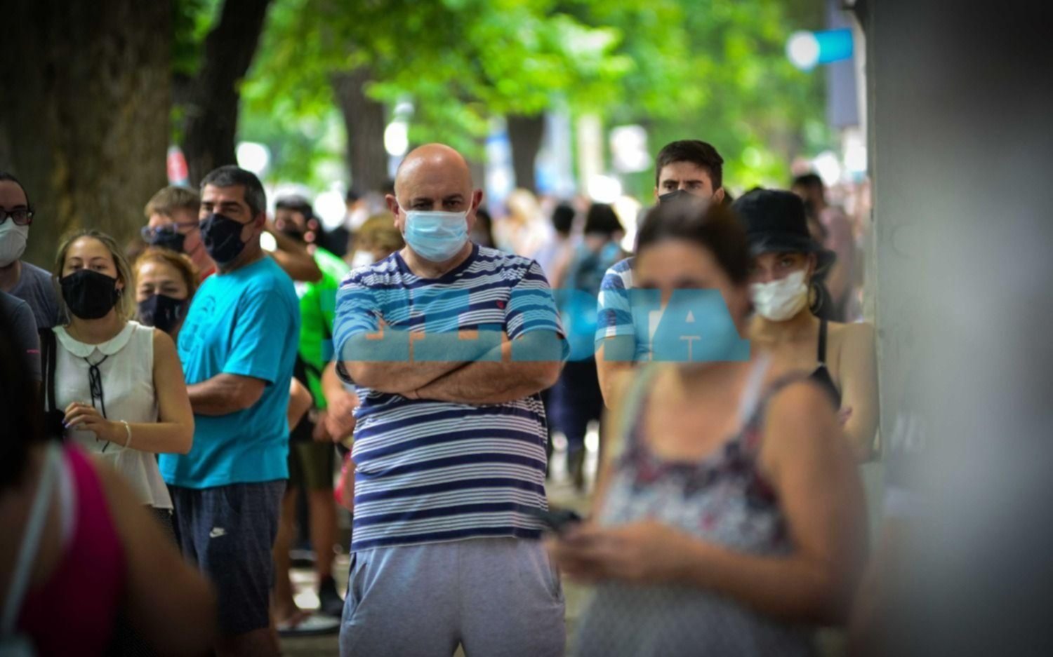 Preocupa el aumento de contagios: casi 10 mil en un día, la cifra más alta en cuatro meses en el país