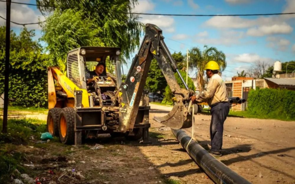 Avanza la renovación de cañerías de agua potable en San Francisco Solano