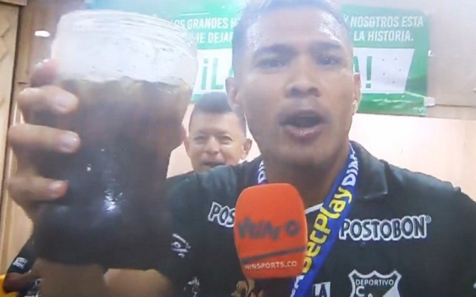 VIDEO. Teo Gutiérrez campeón en Colombia y un festejo a puro fernet