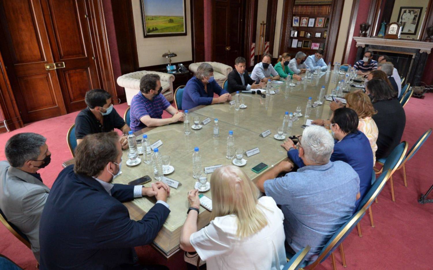 Kicillof dio detalles de la implementación del bono de 20 mil pesos a estatales y docentes