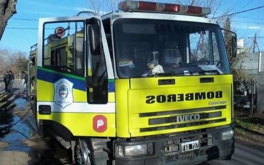 Incendio y angustia en Berisso: se prendió fuego su casa y terminó con quemaduras
