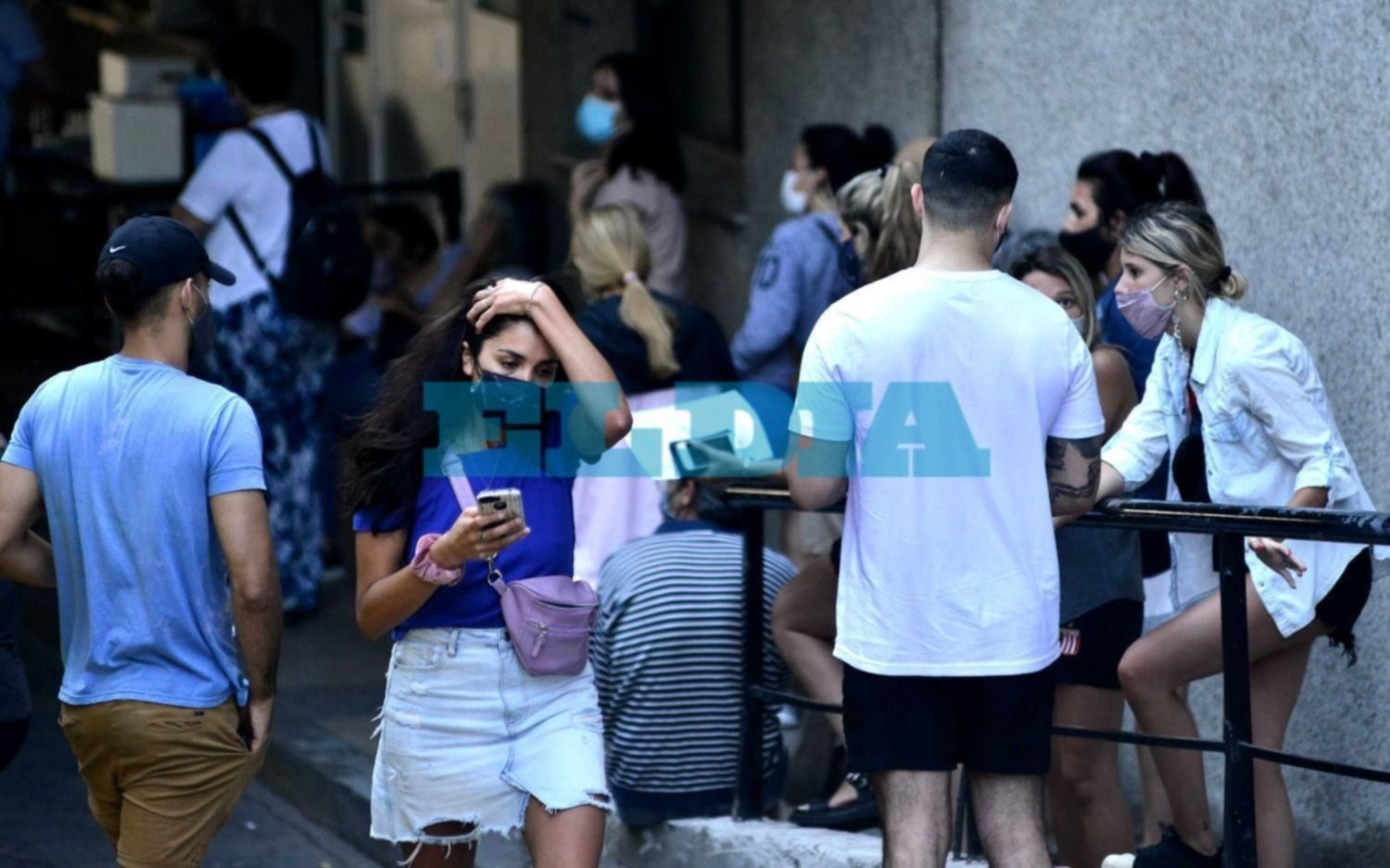 Domingo con cifras altas: 7.623 nuevos casos en las últimas 24 horas en Argentina