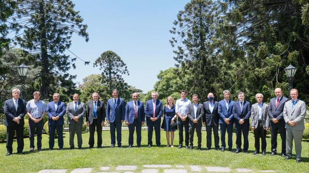 Se firma el pacto fiscal: con gobernadores, sin Larreta