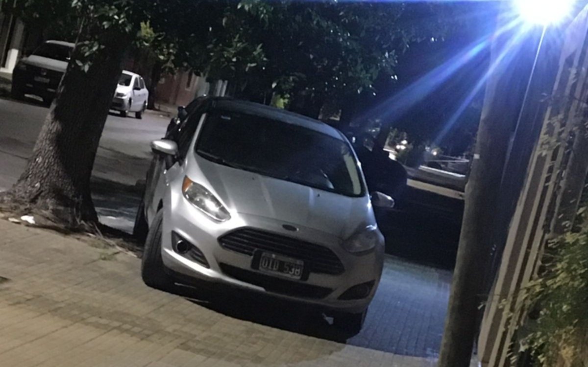 Estacioná dónde quieras, hacete dueño de la vereda   