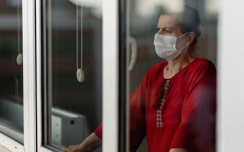 Estados Unidos reduce de 10 a 5 días el periodo de cuarentena para positivos por COVID-19