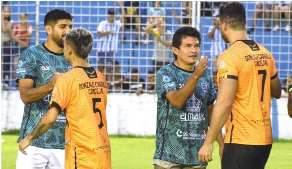 El Pulga y el Loco, en el mismo equipo y a beneficio