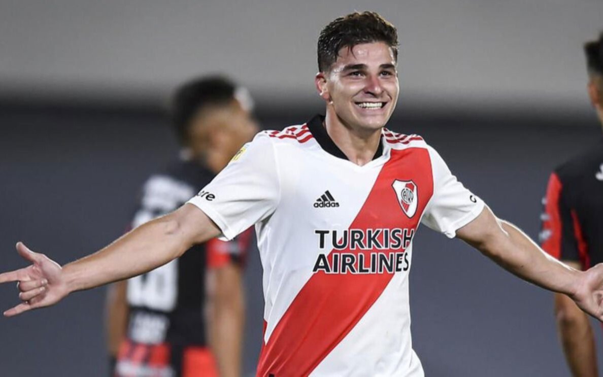 La rompe y lo premian: Julián Alvarez elegido “el mejor de América"