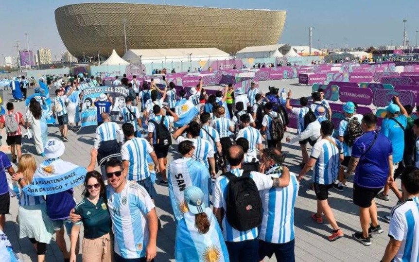 Puerto ilusión: los argentinos eligieron el paseo de Katara para calentar la previa en Doha