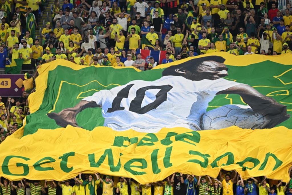 Todo Brasil pide por Pelé y O Rei alentó al Scratch desde las redes sociales