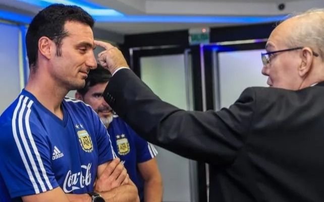 Scaloni y el recuerdo de Sabella: enseñanzas, charlas y una foto muy particular