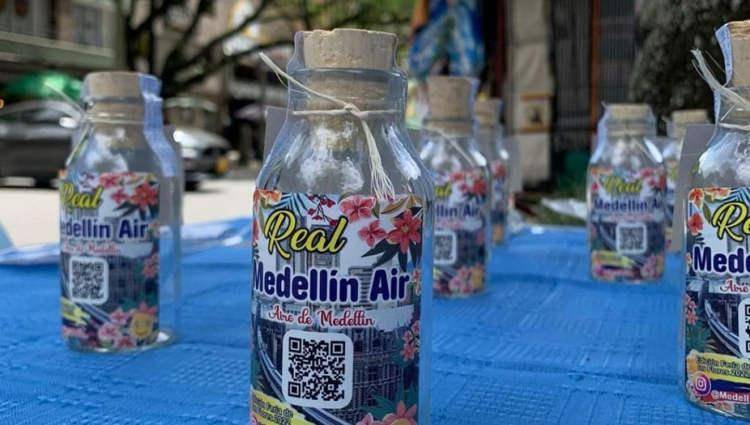 Un emprendedor colombiano la tiene reclara y gana muchos dólares vendiendo botellas de aire