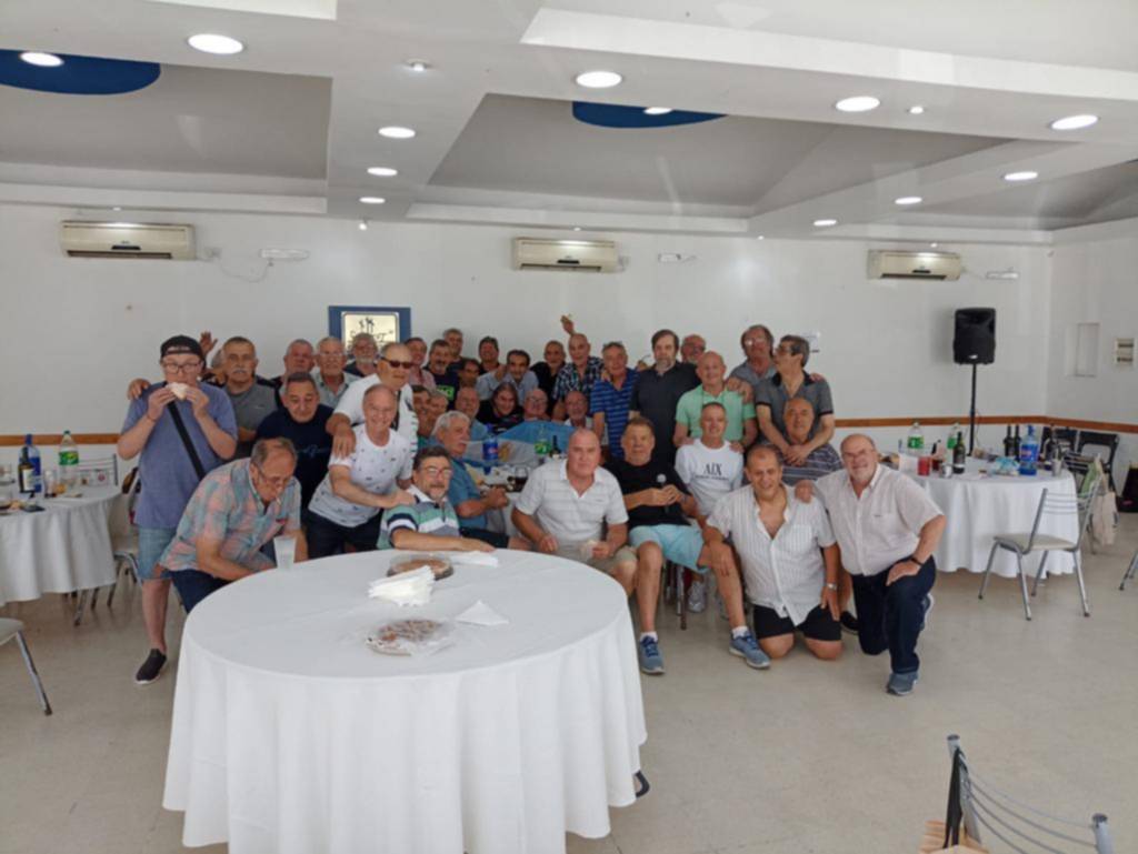 Reunión de amigos en Ensenada