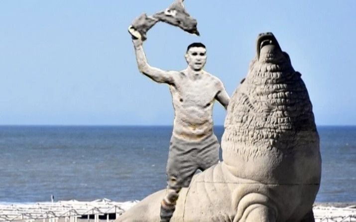 Reúnen firmas para agregar al “Dibu” Martínez sobre el lobo marino de Mar del Plata