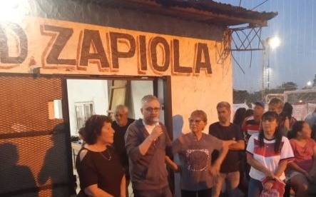 Bernal: justicia ordenó desalojar el club Zapiola y los vecinos resisten