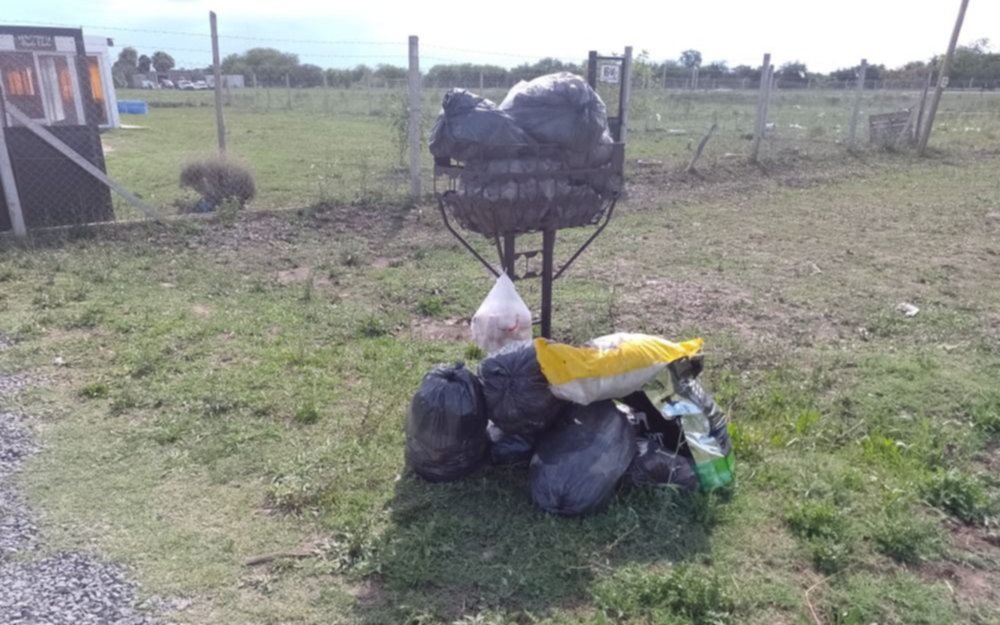 Denuncian que el camión recolector “pasa y no levanta” la basura