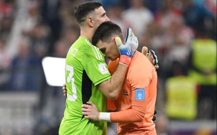 Imagen Mundial: el consuelo de los argentinos a los jugadores de Croacia