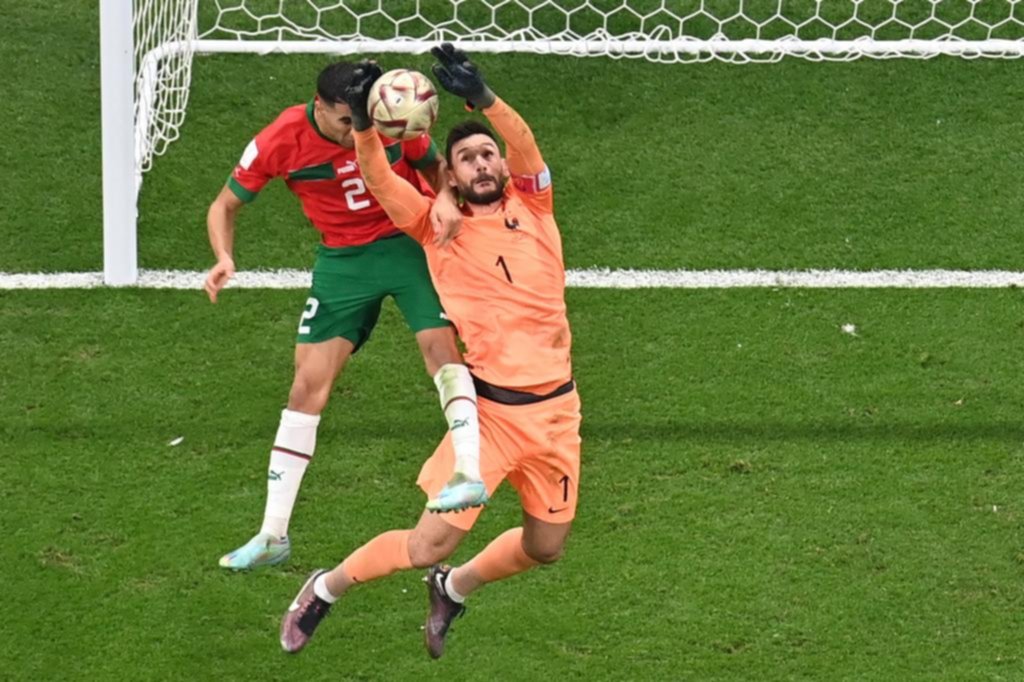 Lloris igualó la marca de Neuer y busca hacer historia
