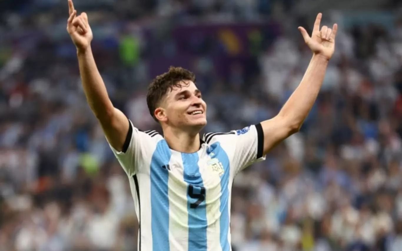 Hay 9 para rato: Julián Álvarez, "la araña" goleadora que se convirtió en revelación del Mundial