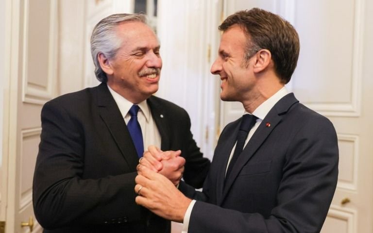 Alberto Fernández no irá a la final del Mundial y le respondió a Macron