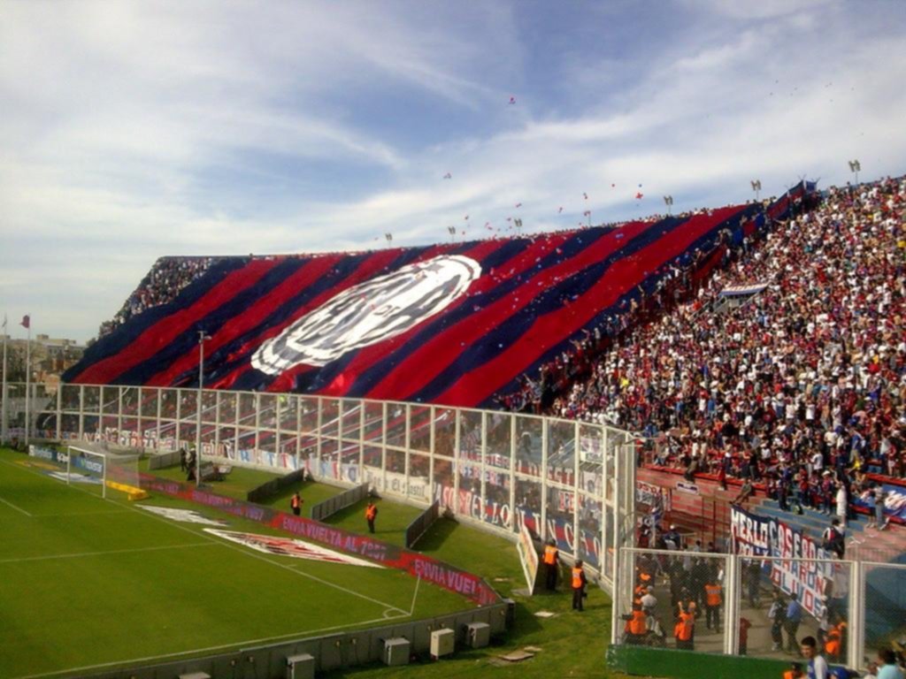 Bronca por la suspensión de elecciones en San Lorenzo