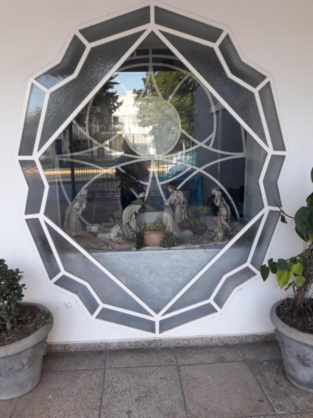 Para el confesionario: fue a la parroquia, pero a robar