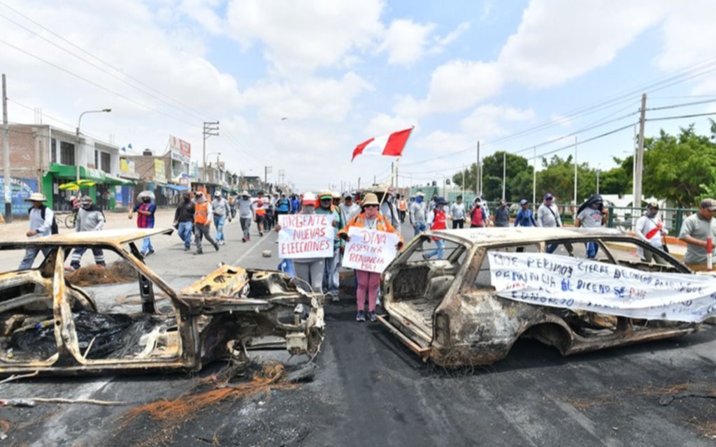 Más incidentes en Perú y trabas para adelantar las elecciones