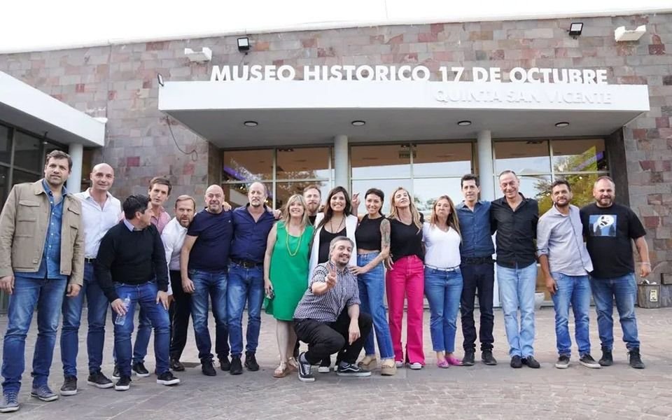 Movimientos y tensiones que cruzan tanto al oficialismo como a Juntos por el Cambio