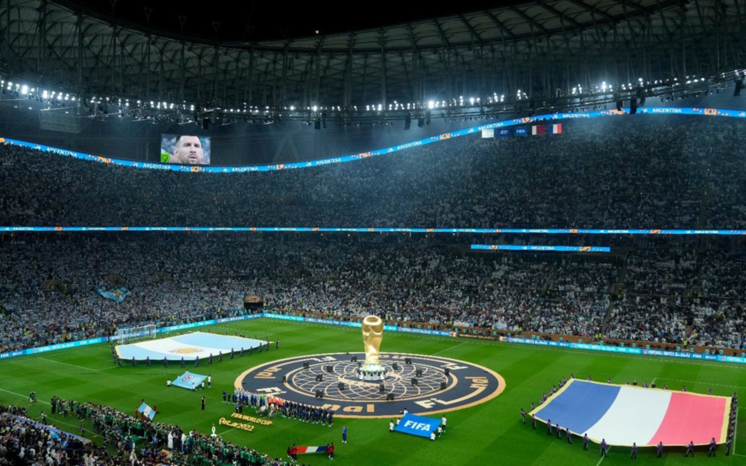 Homenaje a Maradona y a los campeones del Mundo en la previa de la final
