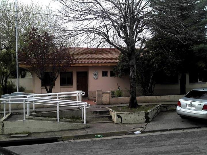 Un detenido esposado se escapó de la comisaría 11ª