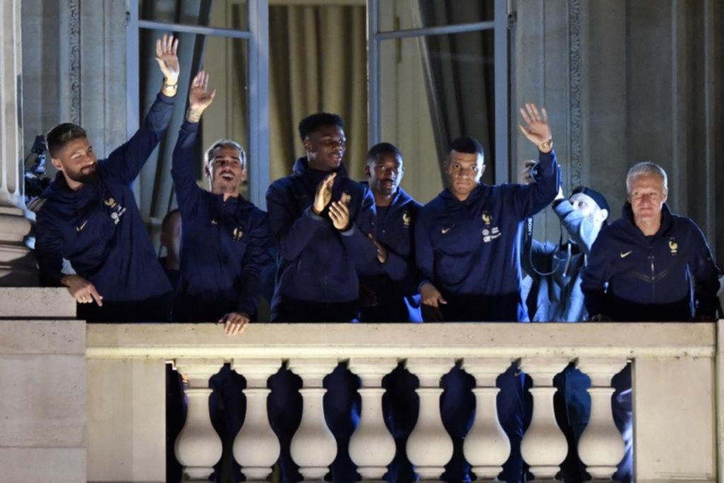 “Les Bleus” fueron aclamados en la Plaza de la Concordia