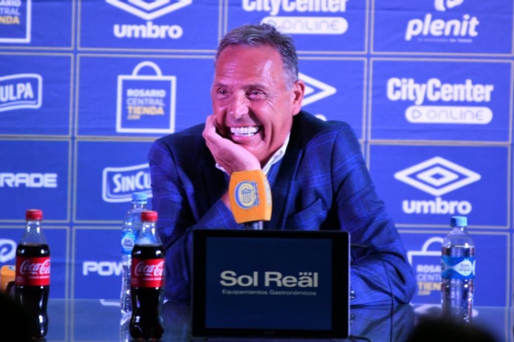 Russo inició su quinto ciclo como técnico de Central