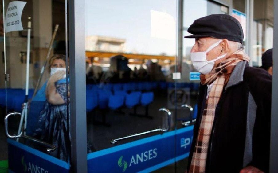 Pagan mañana jubilaciones superiores a $50.125 a beneficiarios con DNI finalizado en 4 y 5