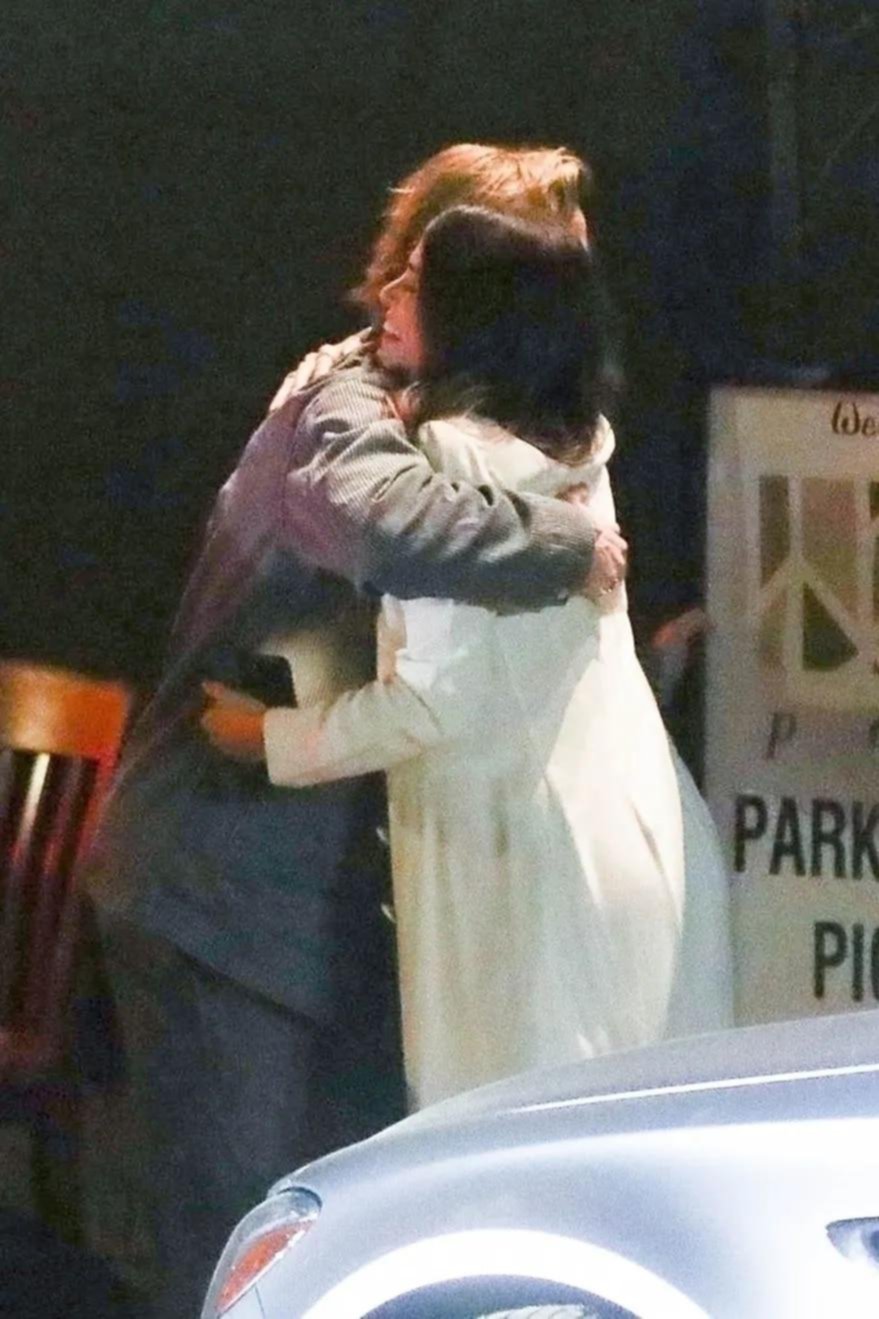 Afortunada: la nueva novia de Brad Pitt dio la cara en el cumple 59 del galán