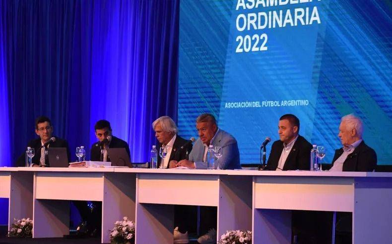 Ya es oficial: definieron como serán los torneos 2023 y los descensos