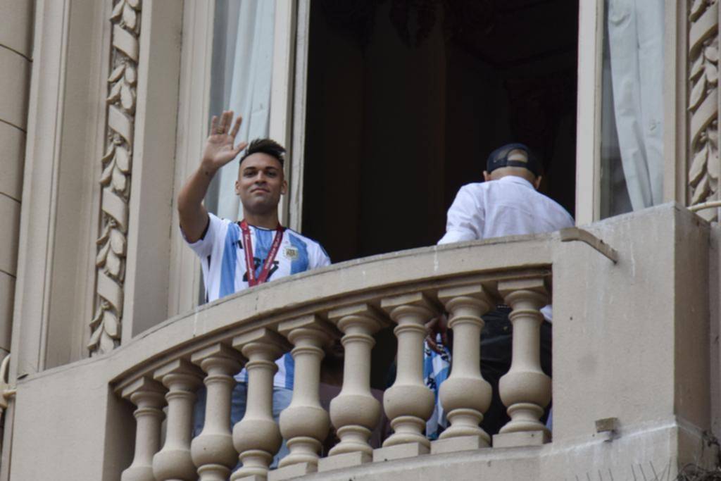 Bahía Blanca reconoció a Lautaro Martínez