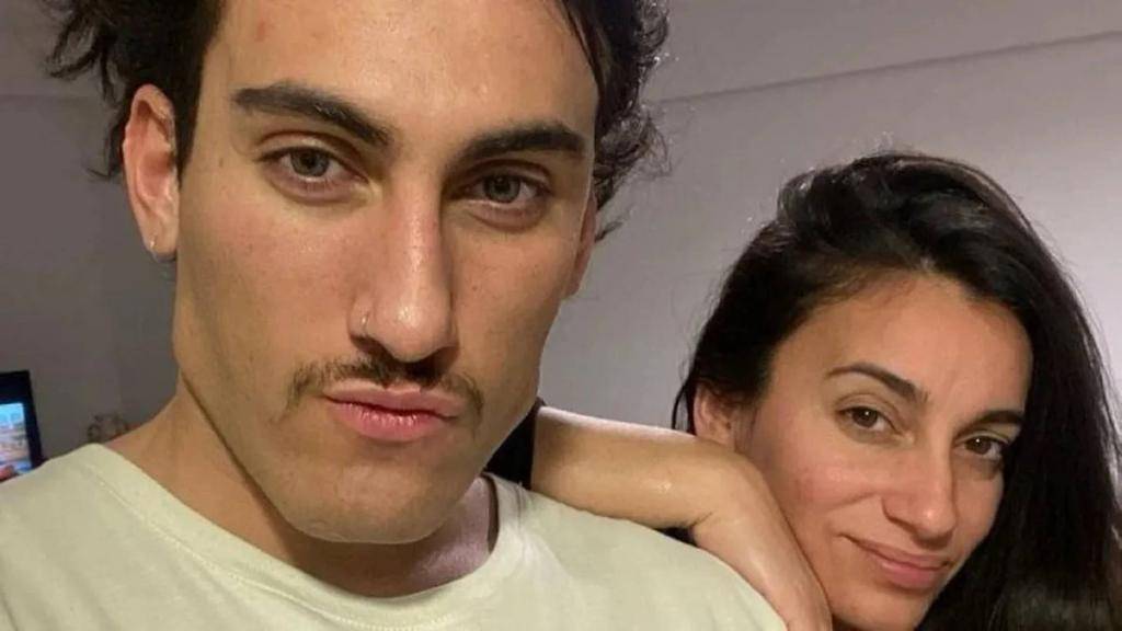 Holder, desde Cancún, negó a su propia madre: escándalo