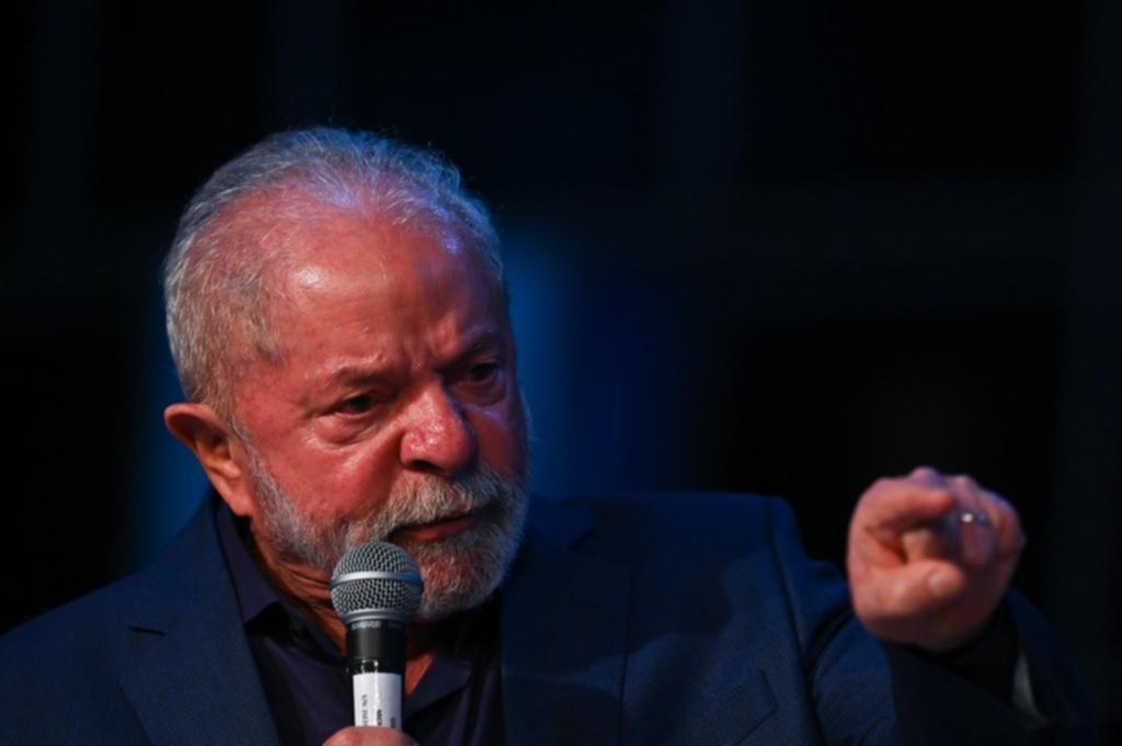 Brasil sigue muy dividido antes de que asuma Lula