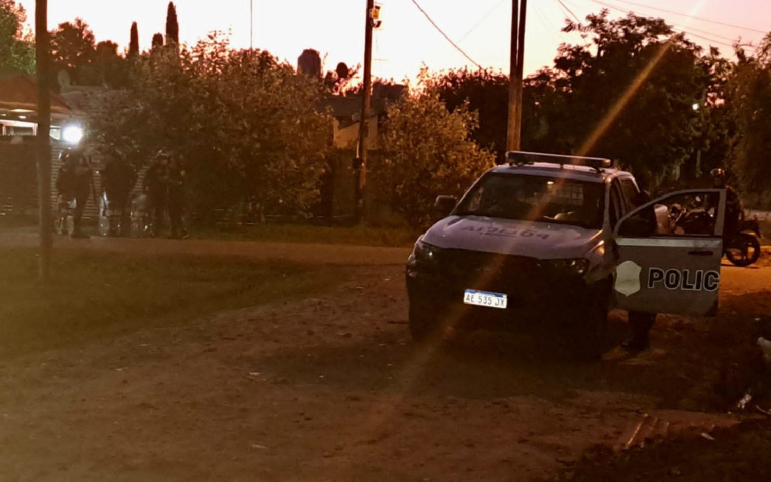 Mega Operativo de allanamiento: 2 aprehendidos y un profugo en Cno. Centenario y 419