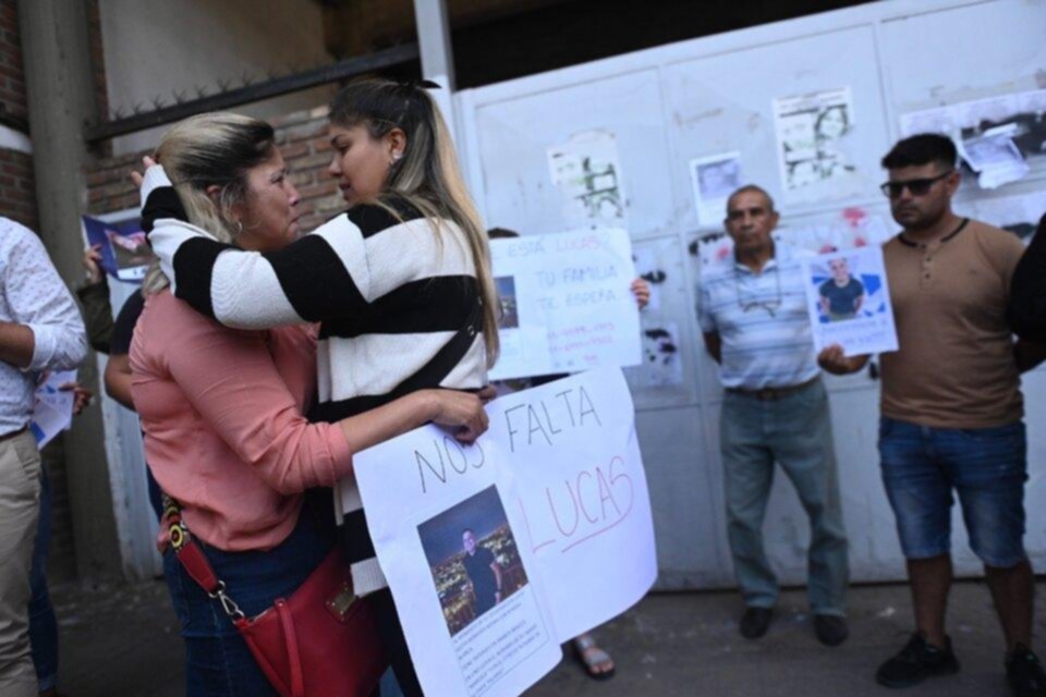 La familia del joven desaparecido en Varela apuntó contra la Policía