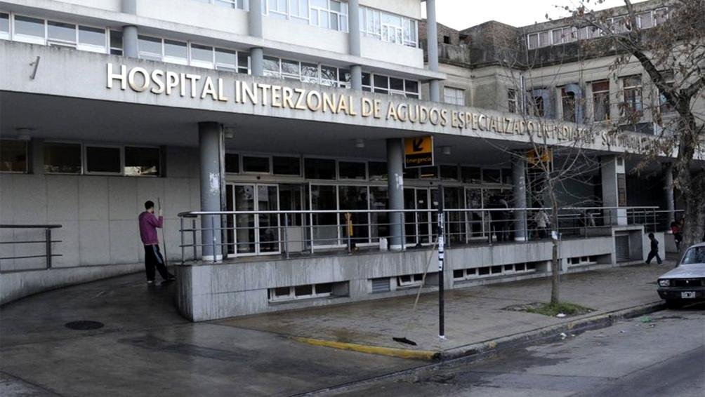 Cayó en La Plata una pareja acusada por moler a golpes a su bebé: el informe médico, un horror