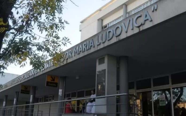 Confirman que el bebé golpeado en La Plata no recibió asistencia médica desde que nació