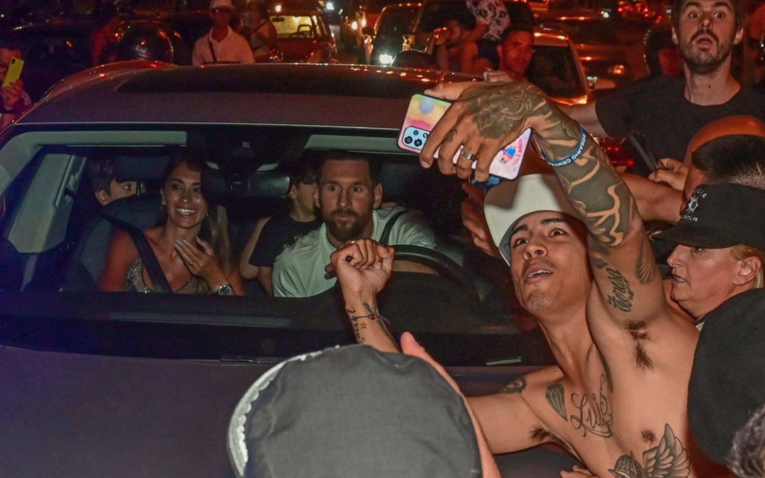 Messi y los campeones del mundo revolucionaron Rosario