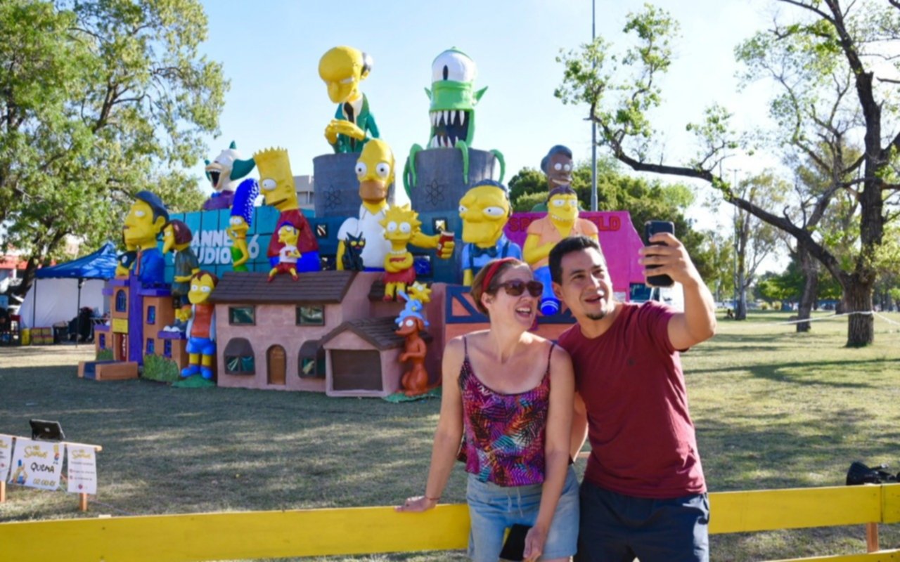 Envíanos tu foto de la quema de muñecos a EL DÍA