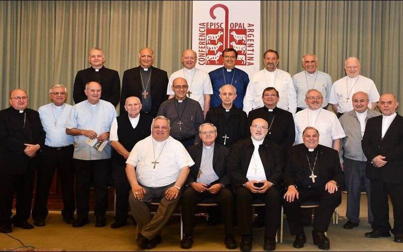 El agradecimiento de los obispos argentinos por su "servicio universal a la Iglesia"
